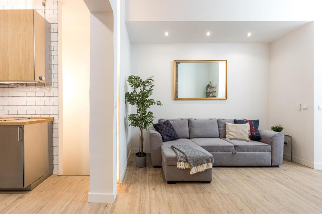 Latina XV Apartment Madrid Exterior photo