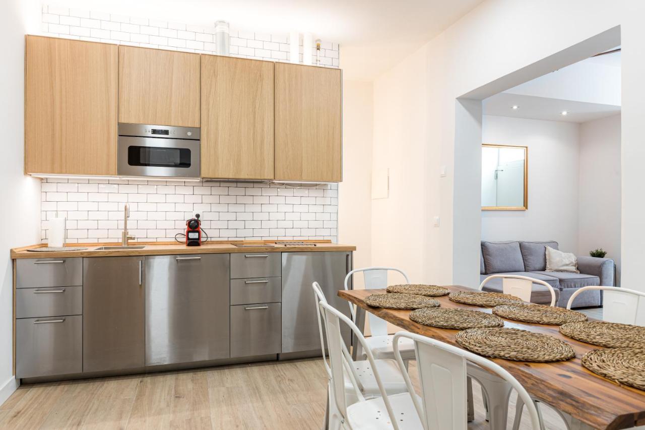 Latina XV Apartment Madrid Exterior photo